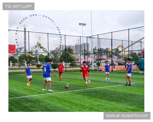 足球俱乐部在青训中提高教练职业保障与绩效考核透明度，足球青训俱乐部管理制度